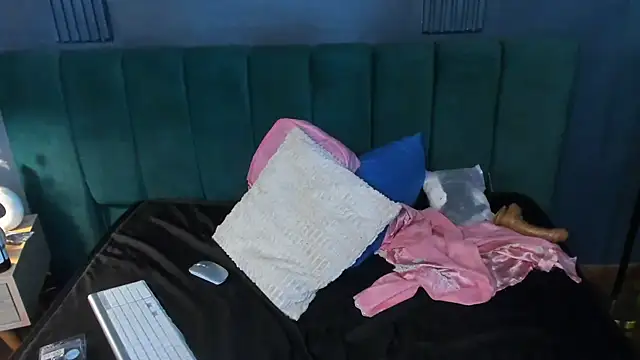 roxy_hell live sex cam