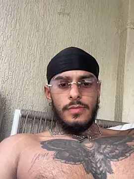 liyamjunior's cam snapshot