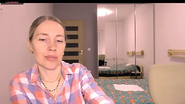 Javelinka's cam snapshot