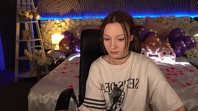 FoxyMayy's cam snapshot