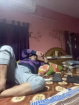 Saxymood1111's cam snapshot