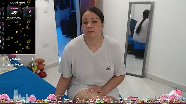 Laura_fox1's cam snapshot