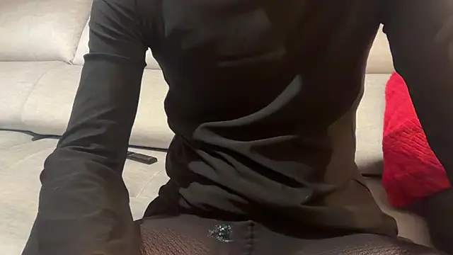 Guapita80 live sex cam