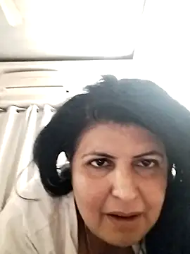 Jann_Riya333's cam snapshot