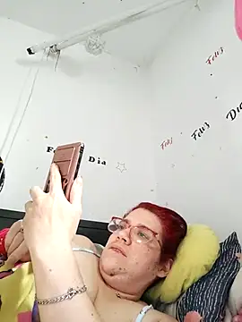 karlythoth@xh's cam snapshot