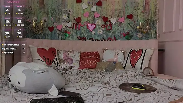 IvoryWood_'s cam snapshot