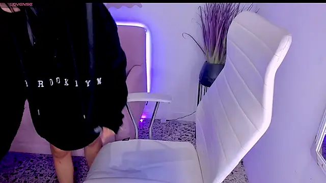 miaa_queen_'s cam snapshot