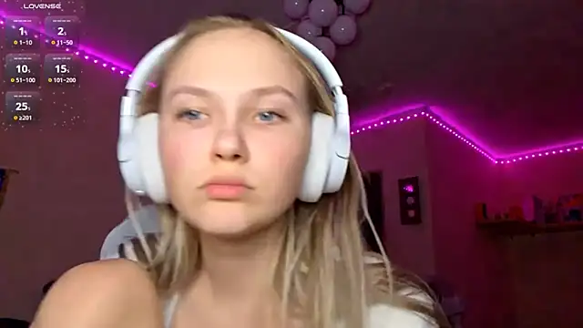 KarinRobertson's cam snapshot