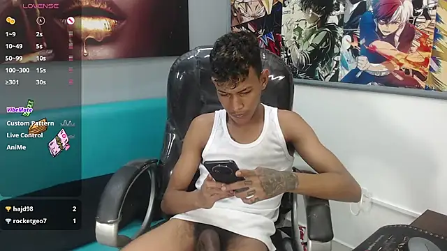 Rory_castro live sex cam