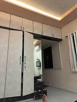 hornyguy271192 live sex cam