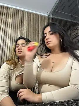 Antonella_Julieta live sex cam