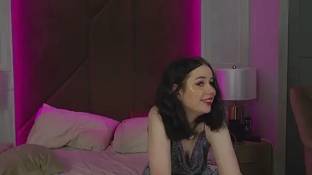 AliceLune live sex cam