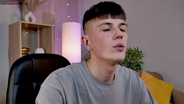 Rony_Joy live sex cam