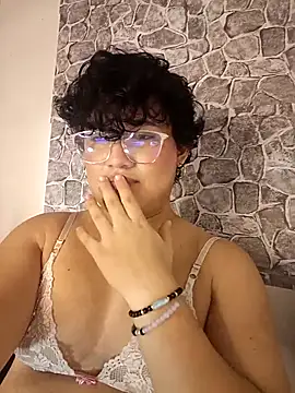 Alice2806 live sex cam