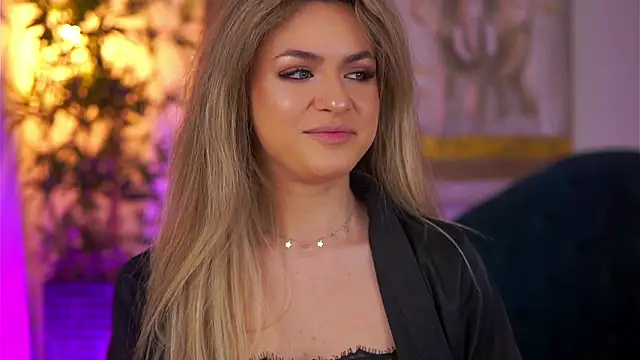 NayaQuinn's cam snapshot