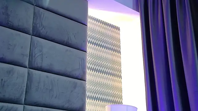 KatiaFinesse live sex cam