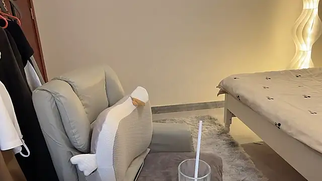 Robin-o3's cam snapshot