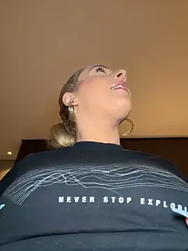 Strongqueen live sex cam