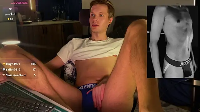 Leonnextdoor live sex cam