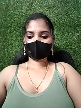 Nithyatamil's cam snapshot