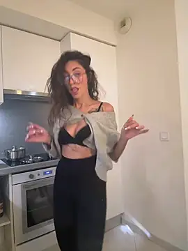 Amani_thewolf live sex cam