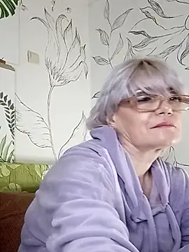 Catty_Lady's cam snapshot