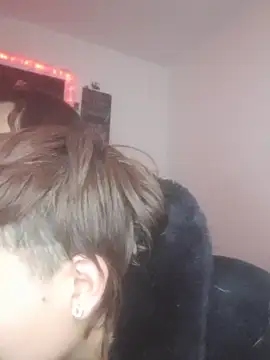 AlexxaAndRileyy live sex cam