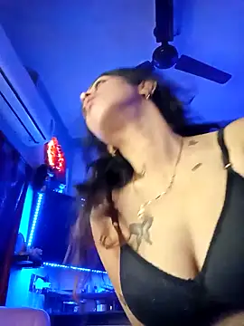 Love_Beauty01's cam snapshot