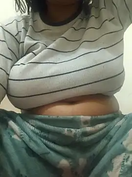 Hotty_Tulip's cam snapshot