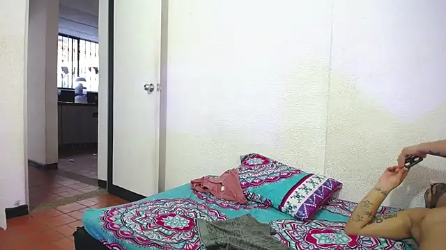 _joanne_and_oliver_ live sex cam