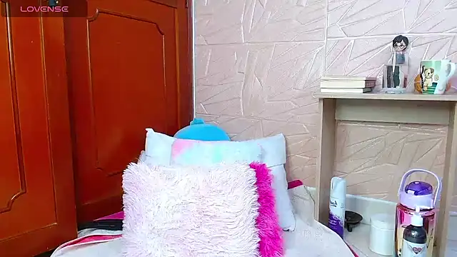 kendallsweet7 live sex cam