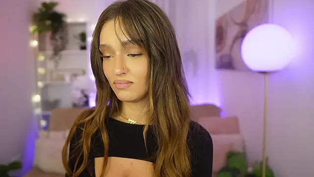 Clara_Nia live sex cam