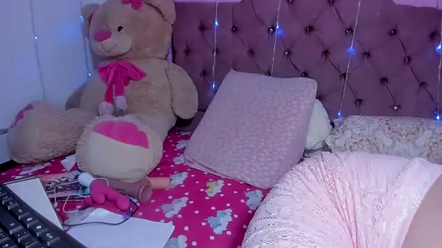 Dana_Jeins's cam snapshot