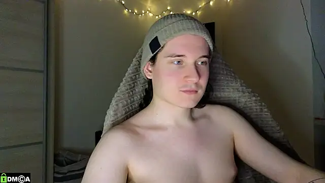 MoreRealAlex live sex cam