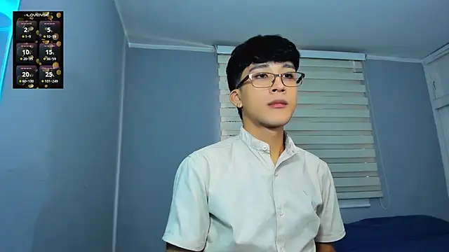 tom_Howard live sex cam