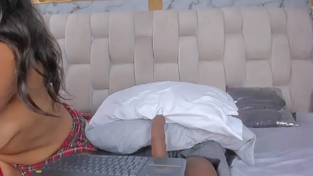 Hanna_lens live sex cam