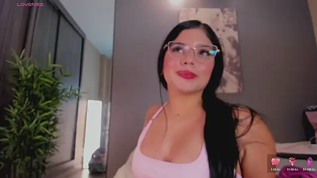 Hailey-Fox's cam snapshot