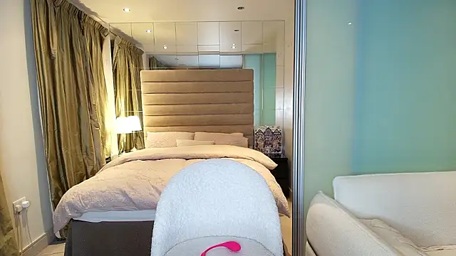 BonnyeBlack's cam snapshot