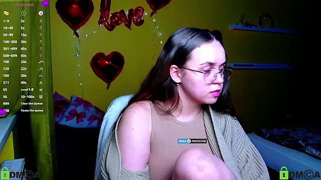 Lilysweet13's cam snapshot