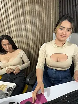 Antonella_Julieta live sex cam