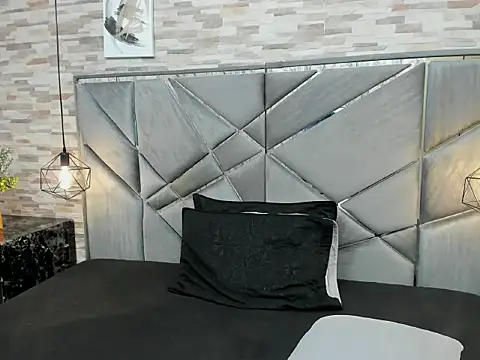 Fantasy_Trans_ live sex cam