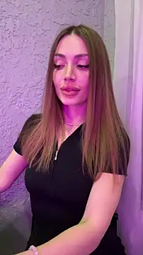 Elizabeth_Tay's cam snapshot