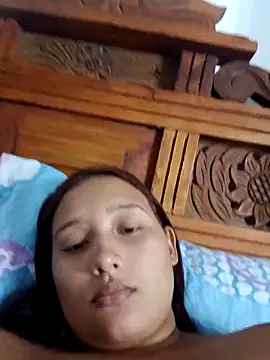 young_dairy01's cam snapshot