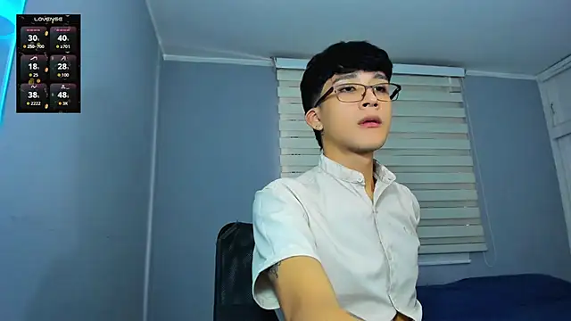 tom_Howard live sex cam