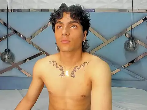 MattFiore live sex cam