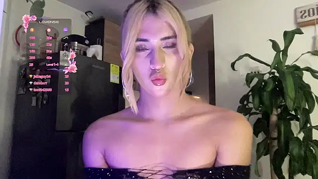 isa_fox_23 live sex cam