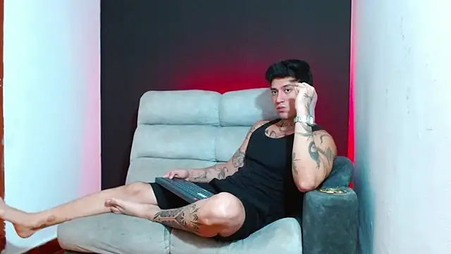 JUSTIN_FULLER1 live sex cam