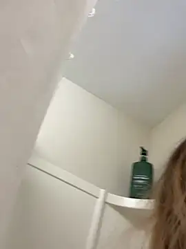 AngelBabyy23's cam snapshot