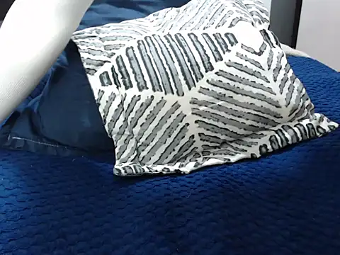 luna_grans_777 live sex cam