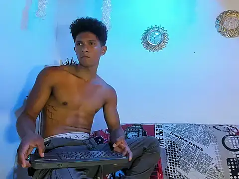 Yoel_hot2004 live sex cam